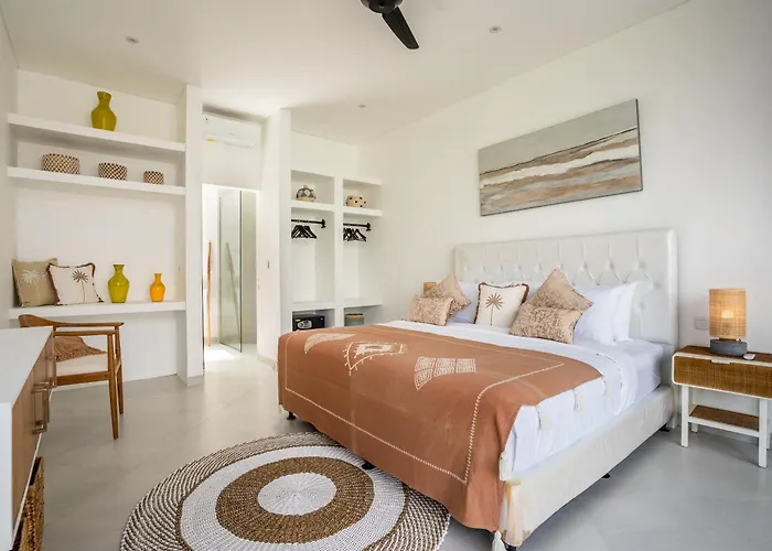 Ozkar - Elegant 3-bedroom With Pool & Sunset Terrace تْشانغو