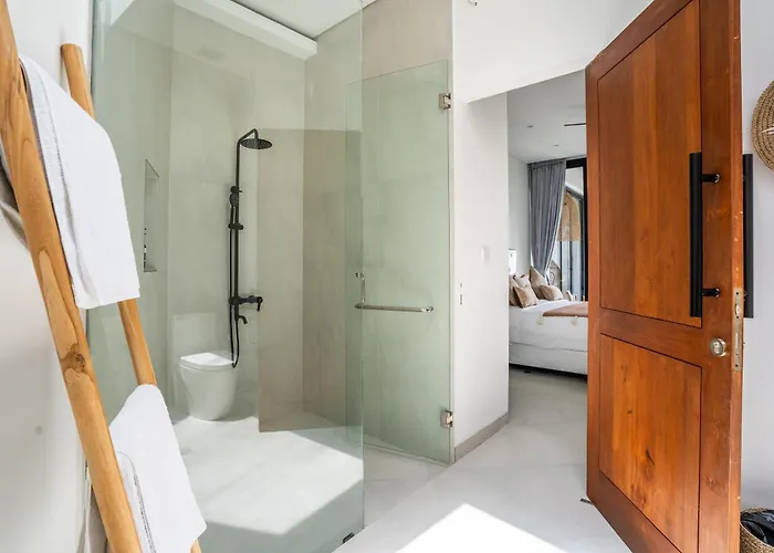 Ozkar - Elegant 3-bedroom With Pool & Sunset Terrace *