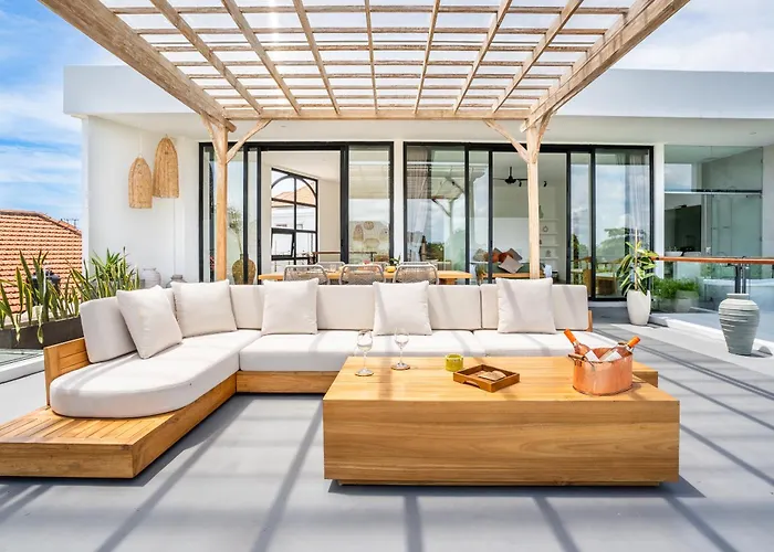 Ozkar - Elegant 3-bedroom With Pool & Sunset Terrace تْشانغو
