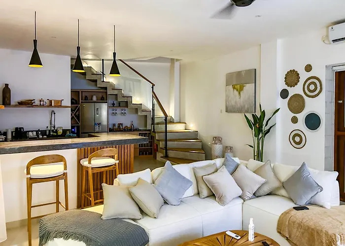 Ozkar - Elegant 3-bedroom With Pool & Sunset Terrace فيلة