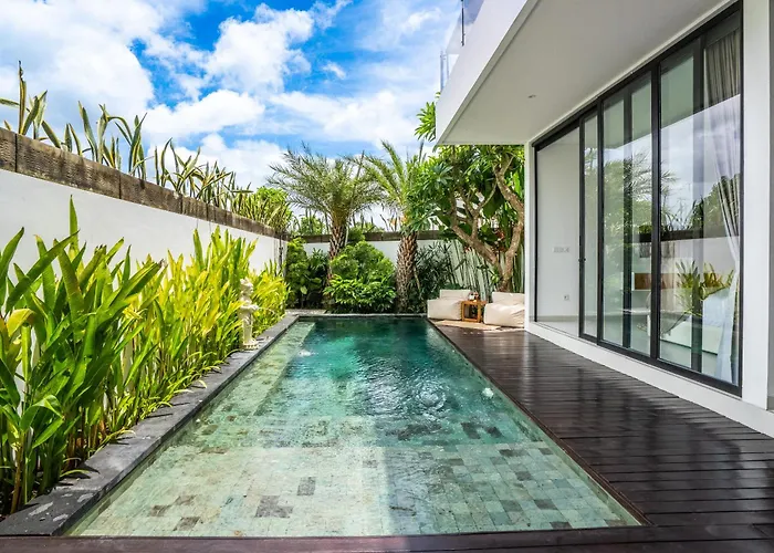 Ozkar - Elegant 3-bedroom With Pool & Sunset Terrace فيلة *
