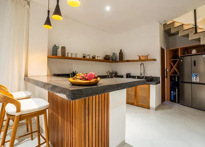 Ozkar - Elegant 3-bedroom With Pool & Sunset Terrace *