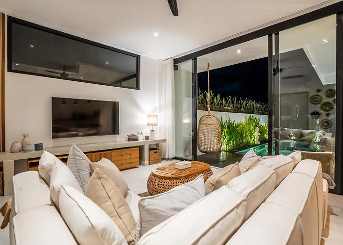 Ozkar - Elegant 3-bedroom With Pool & Sunset Terrace فيلة *